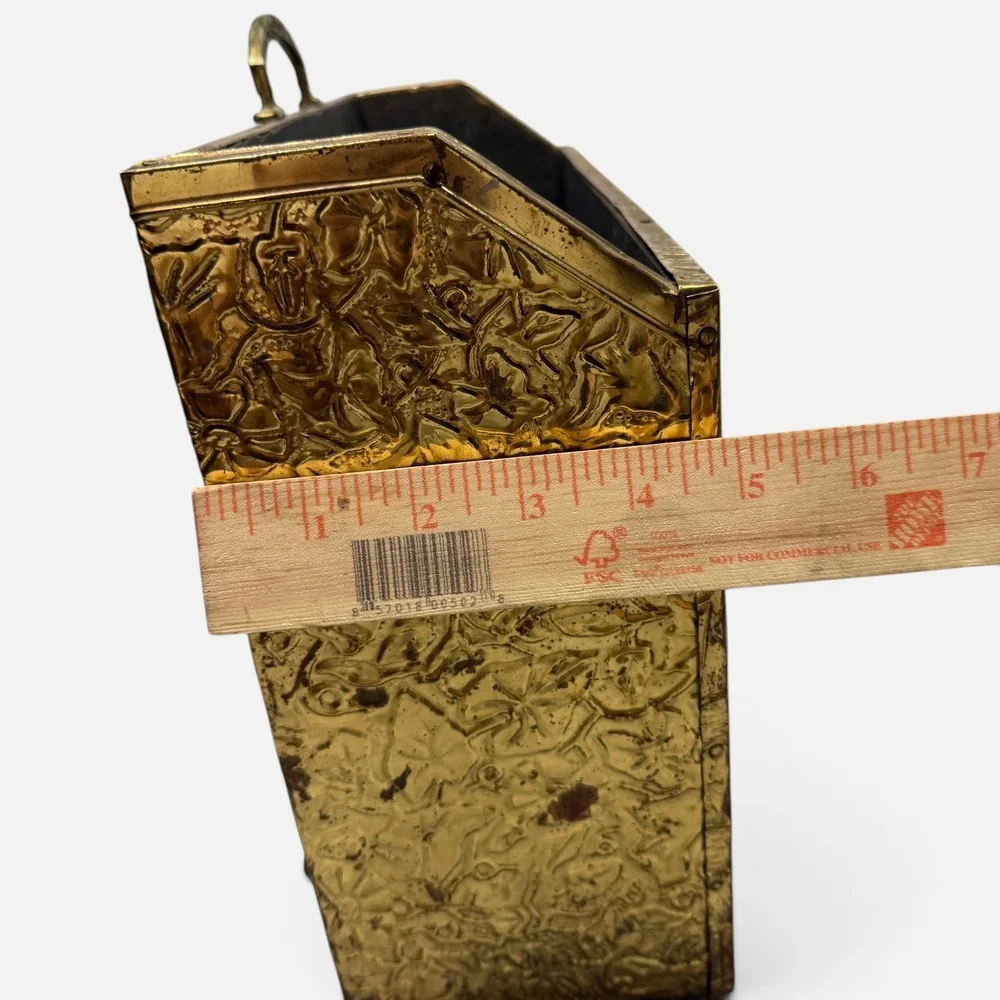 Vintage English Traditional Brass Repousse Hammered Magazine Holder Rack England